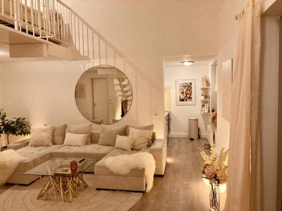 Amalfi Home - Stylish Apartment With Terrace Schönefeld Eksteriør billede
