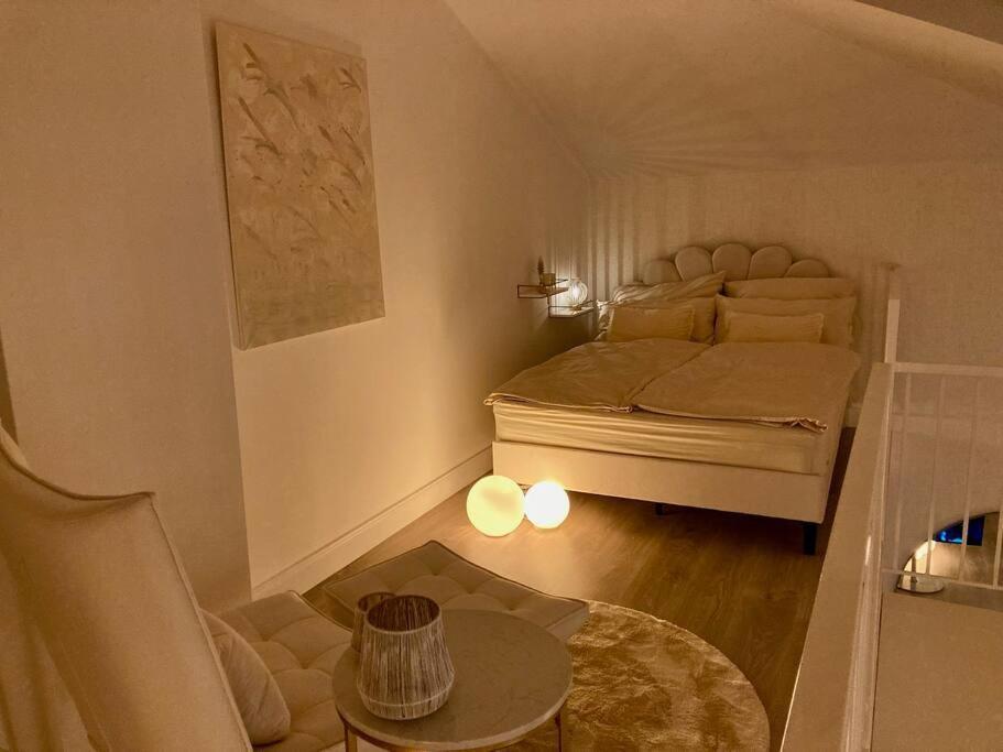 Amalfi Home - Stylish Apartment With Terrace Schönefeld Eksteriør billede